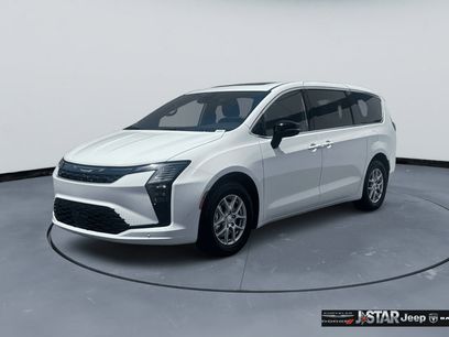 New 2027 Chrysler Pacifica Select w/ Family Tech Group