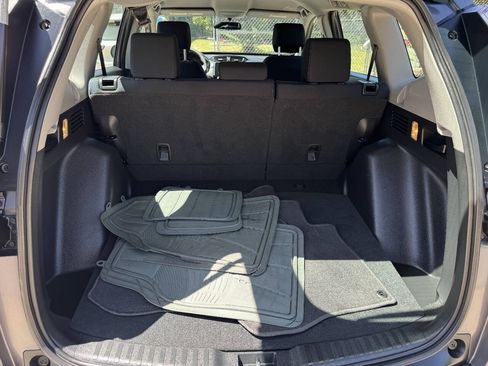 Used 2019 Honda CR-V LX image 36