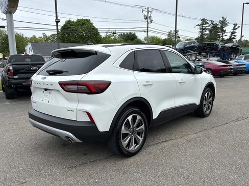 Certified 2024 Ford Escape Platinum AWD/4WD image 7