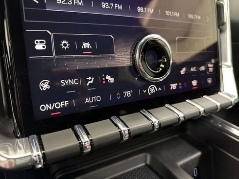 Certified 2025 GMC Acadia Elevation image 28