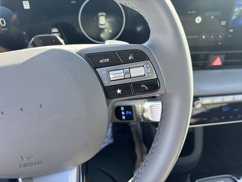 Used 2025 Hyundai Ioniq 5 SEL AWD/4WD image 18