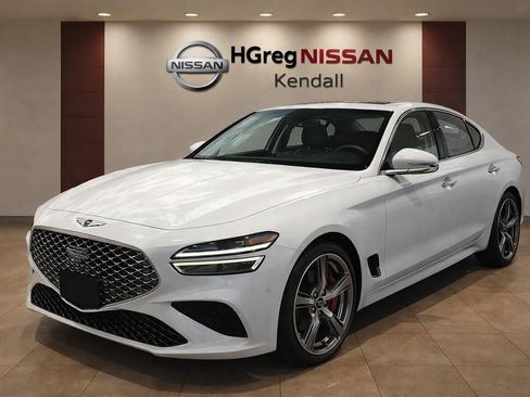 Used 2025 Genesis G70 2.5T RWD image 3