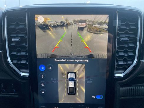 New 2025 Ford Ranger Lariat w/ FX4 Off-Road Package image 18