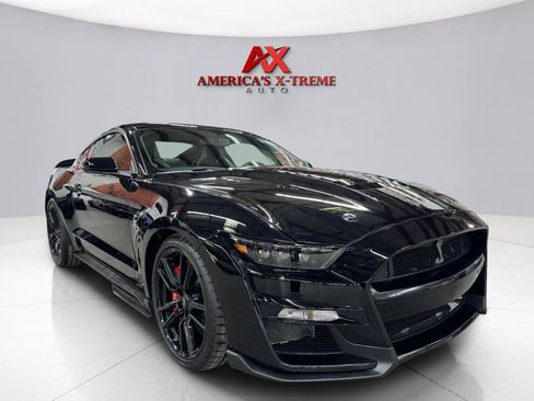 Used 2022 Ford Mustang Shelby GT500 w/ Technology Package RWD image 9