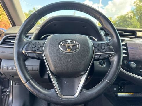 Used 2019 Toyota Camry XLE w/ Driver Assist Package FWD image 19