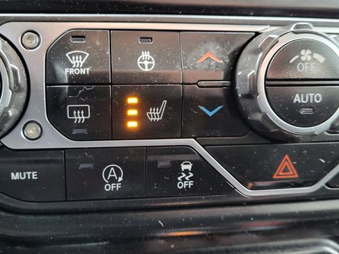 Used 2021 Jeep Wrangler Unlimited Rubicon image 32