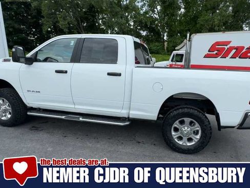 Used 2024 RAM 2500 Big Horn AWD/4WD image 6