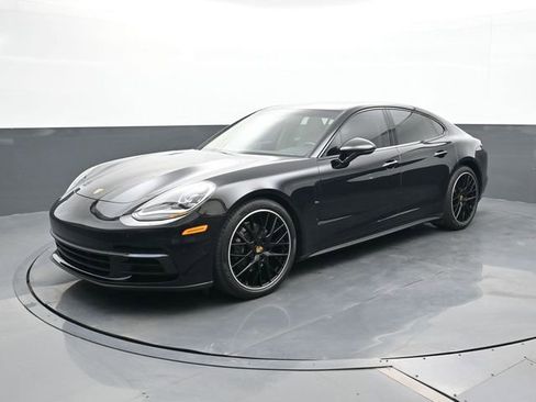 Certified 2020 Porsche Panamera image 1