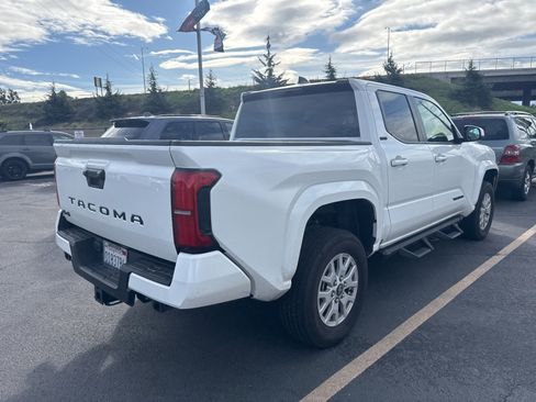 Certified 2024 Toyota Tacoma SR5 image 2