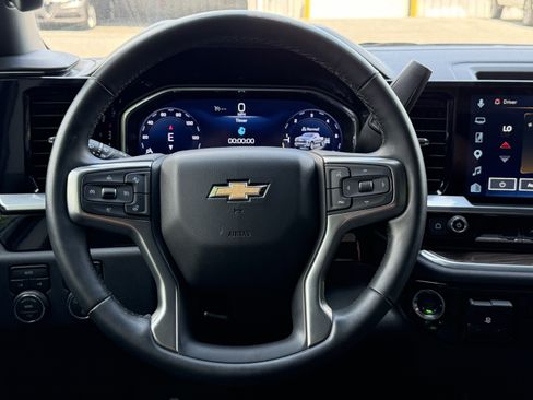 Used 2026 Chevrolet Silverado 1500 LT w/ Protection Package AWD/4WD image 19