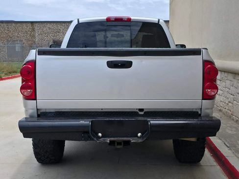 Used 2008 Dodge Ram 1500 Truck SLT AWD/4WD image 4