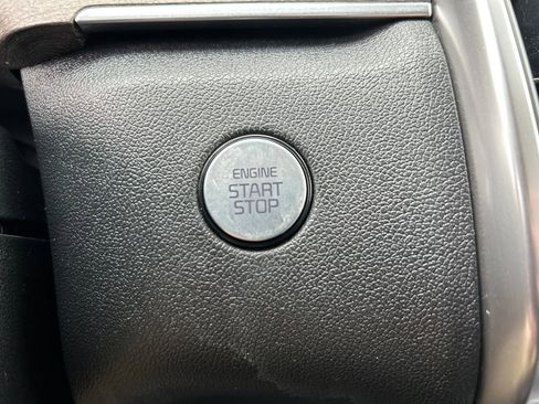 Used 2023 Kia Sorento X-Line EX image 18