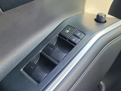 Used 2022 Toyota Highlander XSE image 33