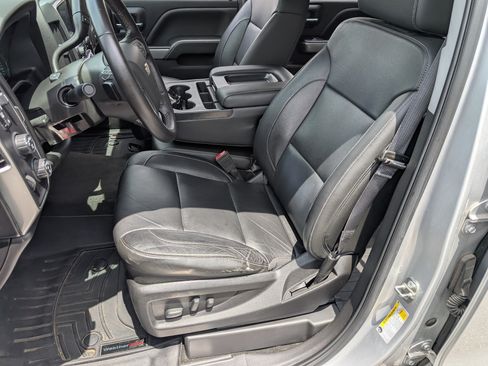 Used 2018 Chevrolet Silverado 1500 LT w/ All Star Edition AWD/4WD image 16