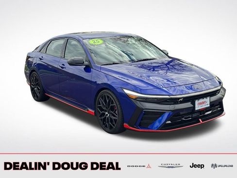 Used 2025 Hyundai Elantra N image 8