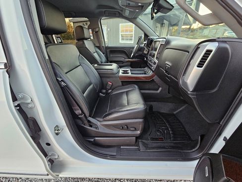 Used 2017 GMC Sierra 1500 SLT image 30