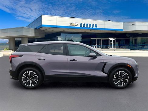 Used 2024 Chevrolet Blazer EV LT image 5