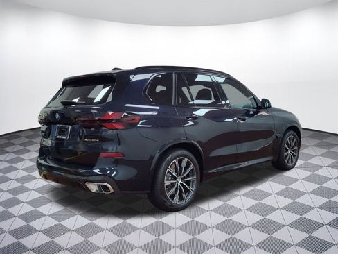 Used 2026 BMW X5 xDrive50e w/ M Sport Package image 9