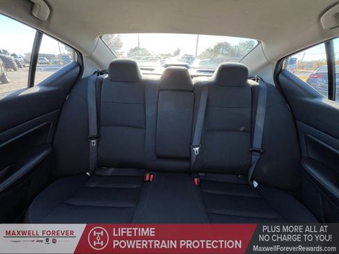 Used 2024 Nissan Altima 2.5 SV image 5