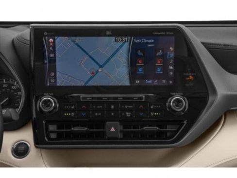 Used 2021 Toyota Highlander Platinum image 16