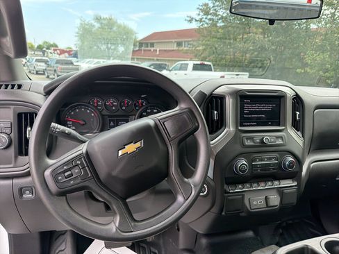 Used 2025 Chevrolet Silverado 1500 W/T RWD image 11