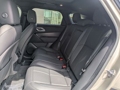 New 2026 Land Rover Range Rover Velar Dynamic SE image 18