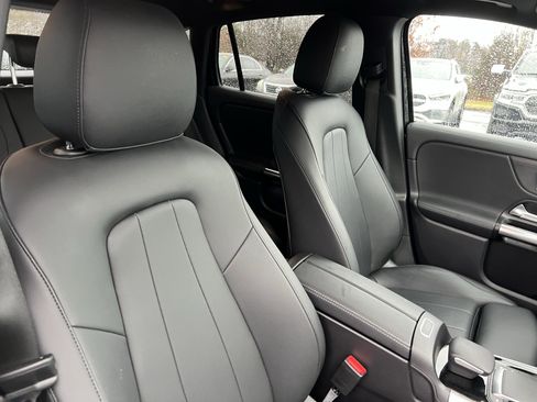 Certified 2023 Mercedes-Benz GLA 250 4MATIC w/ Premium Package image 35