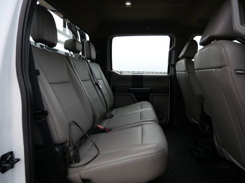 Used 2022 Ford F450 XL w/ Power Equipment Group image 10