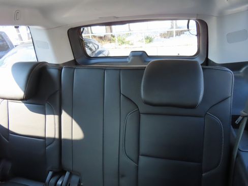 Used 2019 GMC Yukon XL SLT image 31