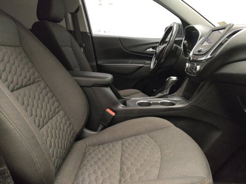 Used 2019 Chevrolet Equinox LT FWD image 21