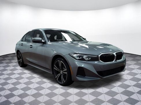 Used 2023 BMW 330i xDrive Sedan w/ Premium Package image 5