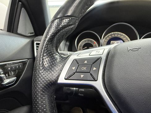 Used 2015 Mercedes-Benz E 400 4MATIC Coupe image 13