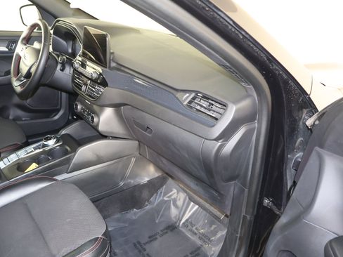 Used 2024 Ford Escape ST-Line image 42