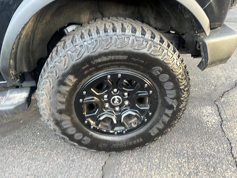 Used 2024 Ford Bronco Wildtrak AWD/4WD image 9