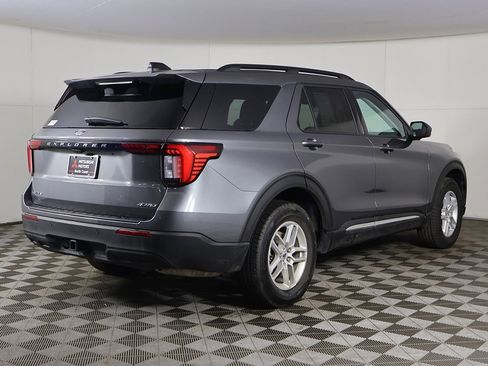 Used 2025 Ford Explorer Active image 10
