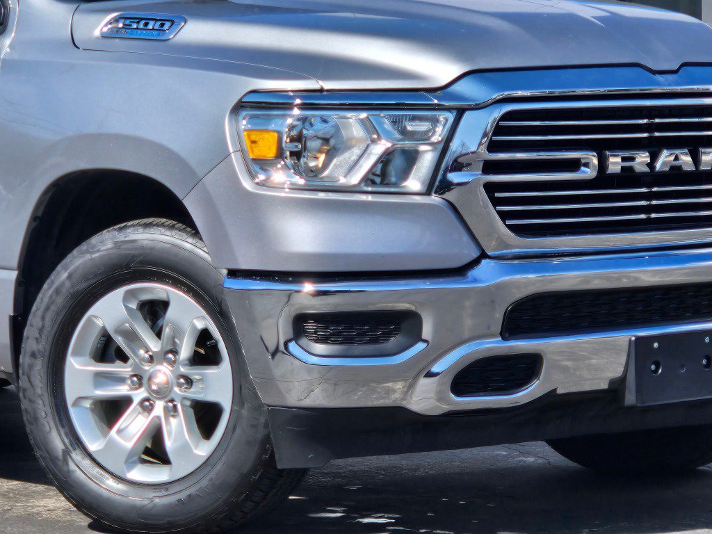 Used 2024 RAM 1500 Laramie AWD/4WD image 3