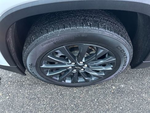 Certified 2023 Chevrolet Traverse RS w/ LPO, Floor Liner Package image 11