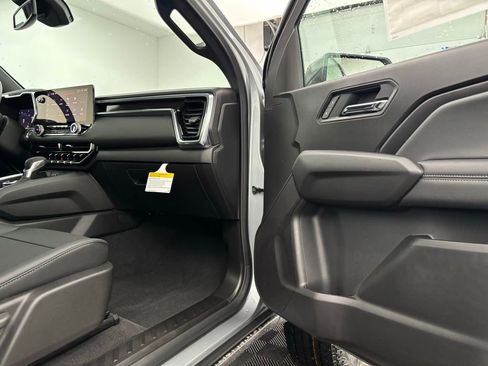 New 2026 GMC Canyon Elevation w/ Convenience Package image 31