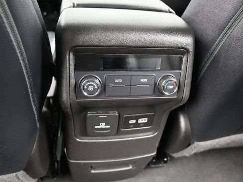 Used 2023 GMC Acadia SLE w/ Driver Convenience Package FWD image 35