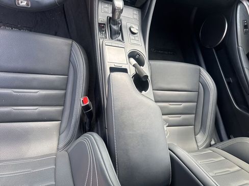 Used 2024 Lexus RC 350 F Sport RWD image 19
