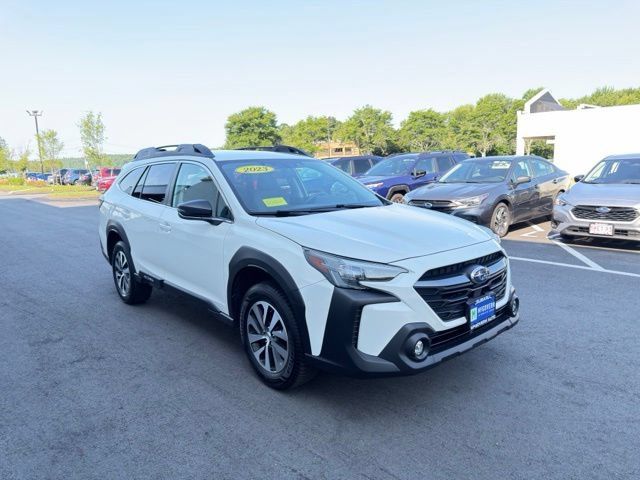Used 2023 Subaru Outback Premium AWD/4WD image 4