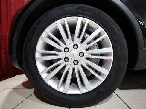 Used 2019 Land Rover Discovery HSE Luxury AWD/4WD image 7