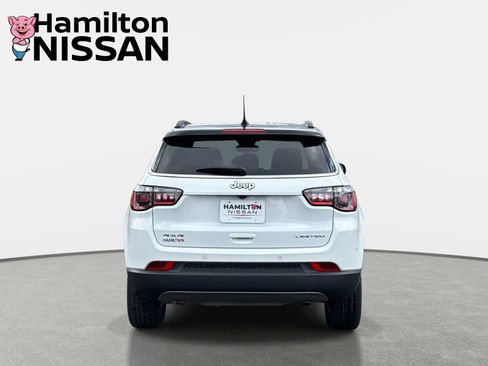 Used 2024 Jeep Compass Limited image 3