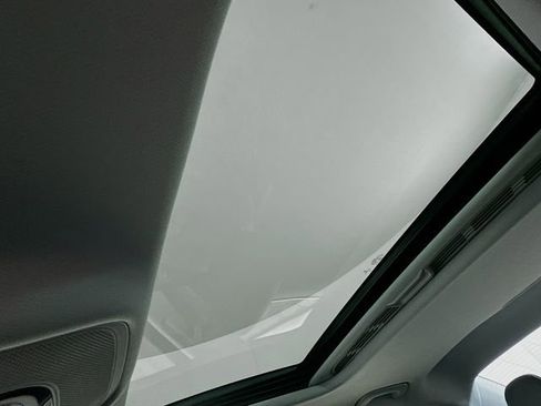 Used 2023 Audi A4 2.0T Premium w/ Convenience Package image 21