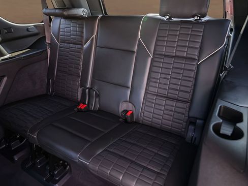 Used 2022 Cadillac Escalade Sport Platinum AWD/4WD image 26
