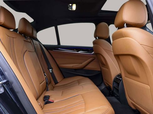 Used 2018 BMW 530i xDrive image 36