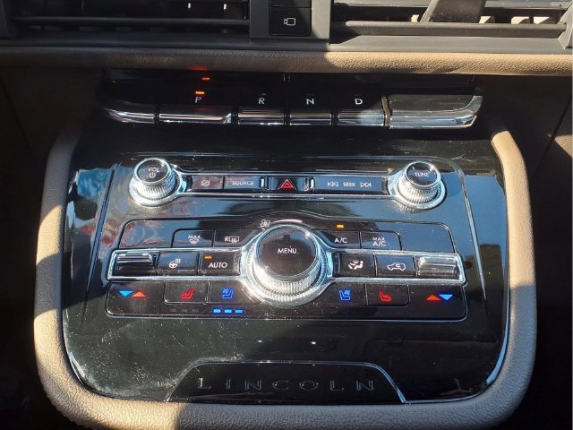 Used 2022 Lincoln Corsair AWD w/ Equipment Group 101A image 25