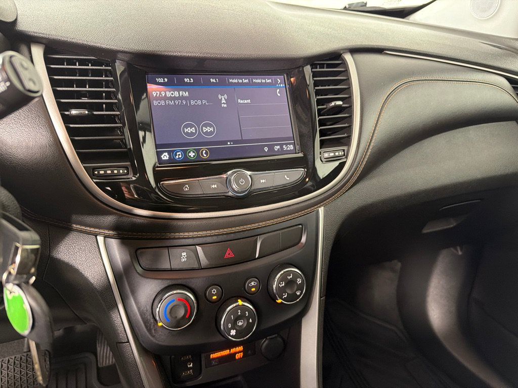 Used 2018 Chevrolet Trax LT FWD image 15
