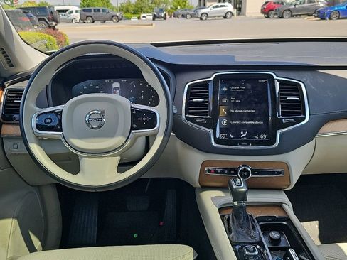 Used 2020 Volvo XC90 T6 Inscription AWD/4WD image 2
