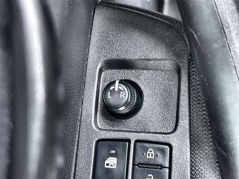 Used 2024 Toyota Corolla LE FWD image 13